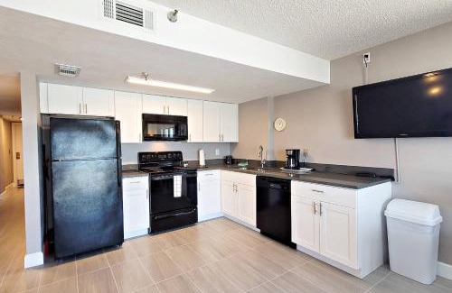 Daytona Beach Shores House | Sunglow Resort Condo Unit 701