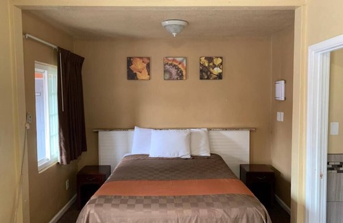 Bixby Knolls Hotel | Sunlight Motel
