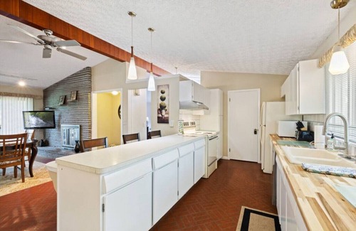 Penfield House | Sunlit 3-BDRM in Central Penfield - Fenced Yard!