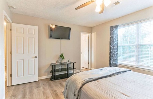 Cartersville House | Sunlit Cartersville Cottage