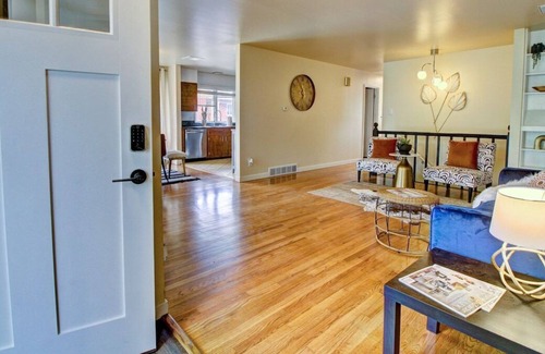 Alta Vista Area House | Sunlit Sanctuary | 4BR | Pool table