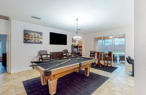 Crescent Lakes House | Sunlit Serenity Oasis