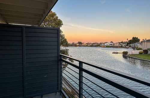 Foster City Apartment | Sunlit Serenity: Waterfront Bliss in Foster City - Easy Bay Area Access