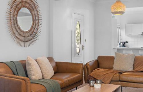 Budgewoi House | Sunlit Shores Mimosa 4BR Coastal Home with Yard & Loft Suite