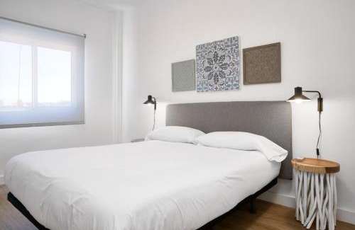 San Roque Apartment | SUNN Amador de los Ríos, by Homing U