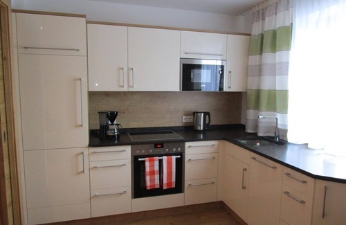 Sankt Veit im Pongau Bed & Breakfast | Sunnhäusl, bed and breakfast - double room, shower, WC