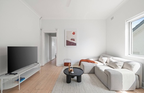 Tamarama Apartment | Sunny 1-Bedroom Apartment in Tamarama