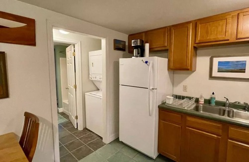 West Kennebunk Apartment | Sunny 1-bedroom apartment on Maine Coast