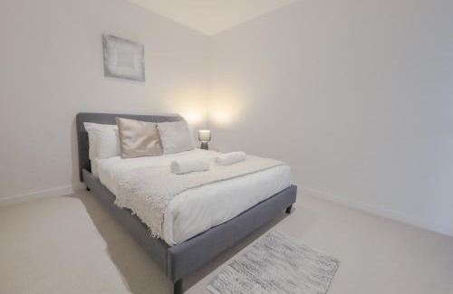 Abbotsford Apartment | Sunny 2br Apt In Abbotsford With Parking