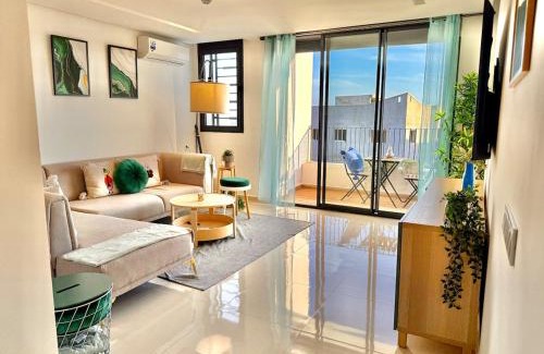 La Ville Haute Apartment | Sunny 3 bedrooms Apartment - balcony and workspace