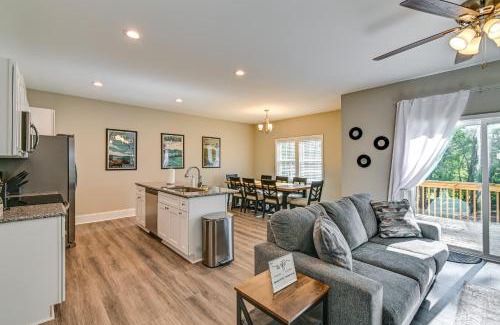 Southern Pines House | Sunny Aberdeen Rental with Deck Golf Course Views!