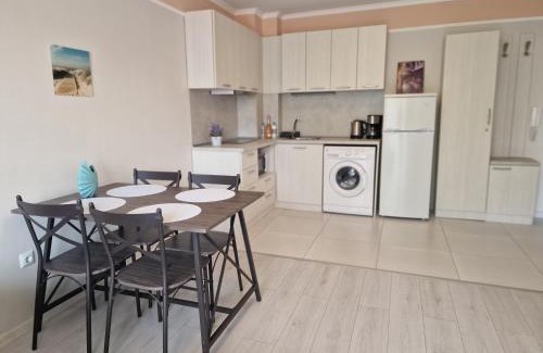 Sunny Beach Apartment | Sunny and cosy appartment in Admiral Plaza hotel