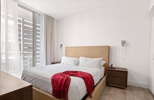Hollywood Resort | Sunny and Modern 1/1 + Rooftop & pool on the ocean