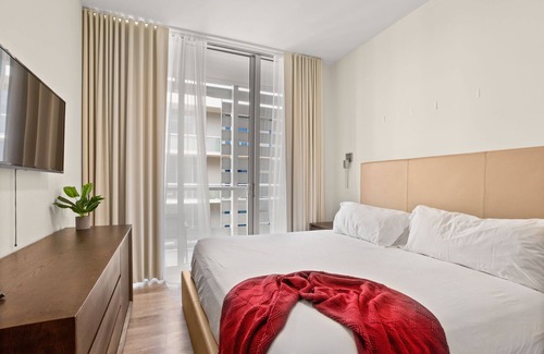 Hollywood Resort | Sunny and Modern 1/1 + Rooftop & pool on the ocean