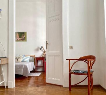 Vizivaros Apartment | Sunny apartment near the Castle