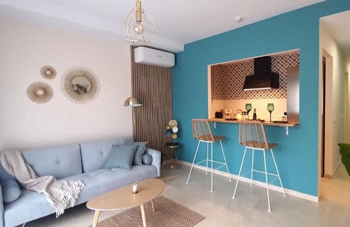 Marina de Casares Apartment | Sunny Apartment Playa Ancha