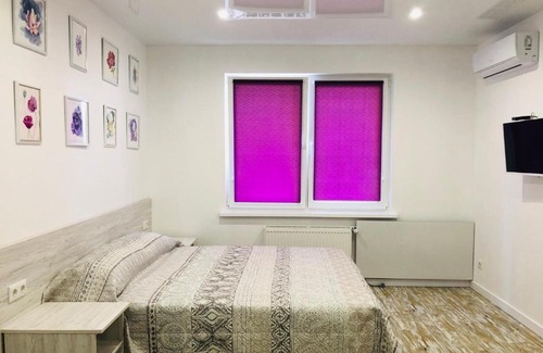 Holosiivskyj Apartment | Sunny apartments on Yulii Zdanovskoi st 36b