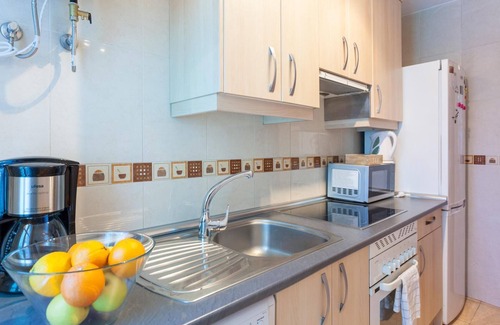 Centro Apartment | Sunny Apt. Historic District - Sol