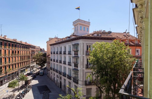 Centro Apartment | Sunny Apt. Historic District - Sol