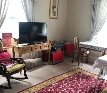 Hythe House | Sunny Bank Guest House