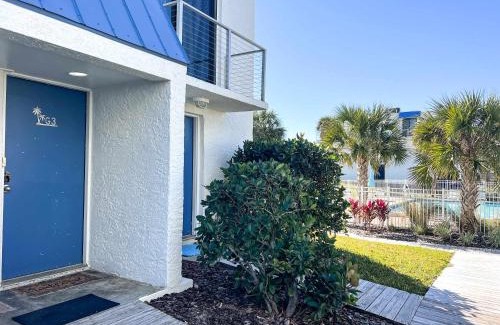 St. George Island House | Sunny Beach Beach Front POOL