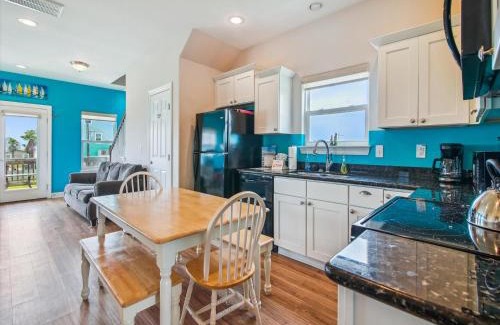 Galveston House | Sunny Beach Sandcastle Cottage
