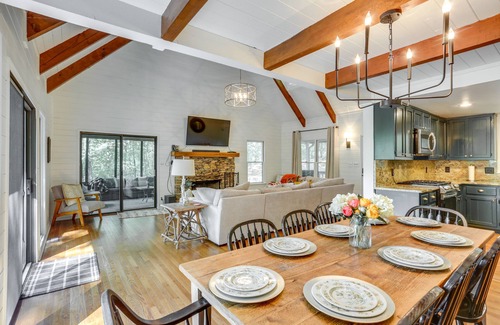 Big Canoe Cabin | Sunny Big Canoe Home w/Views & Screened Porch
