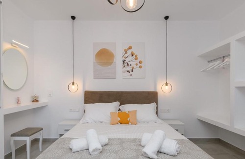 Parasporos Apartment | Sunny & Blue 2