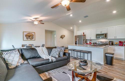 Diplomat House | Sunny Cape Coral Home, 11 Mi to Public Beach