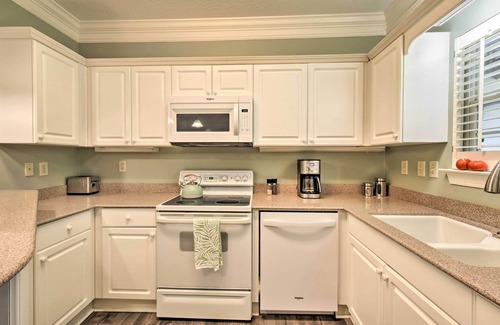 Clayton Condo | Sunny Clayton Condo on Kingwood Golf Course!