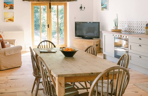 Saint Gennys House | Sunny Coastal Barn