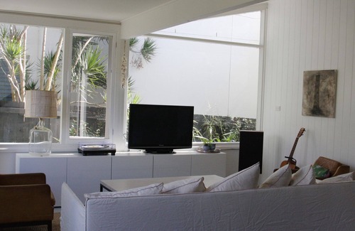 Vaucluse Cottage | Sunny Coastal Cottage Watsons Bay