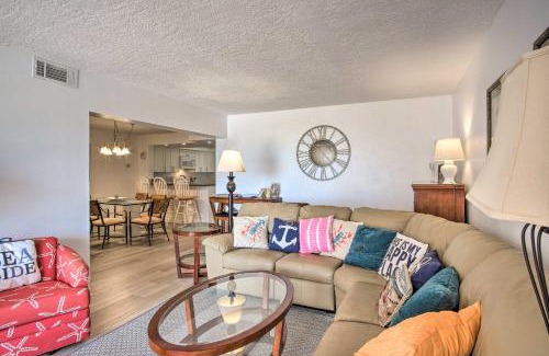 Cocoa Beach Apartment | Sunny Cocoa Beach Condo with Balcony and Pool Access