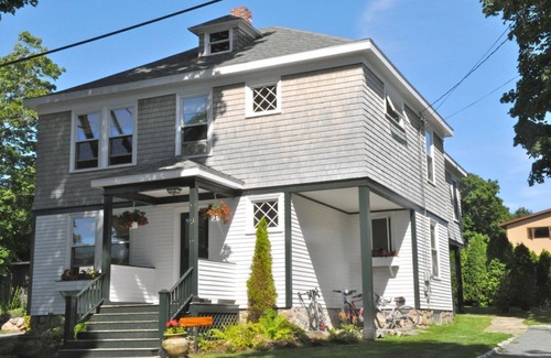 Northeast Harbor Cottage | Sunny & comfortable, close to Acadia and a short walk to the village and marina!