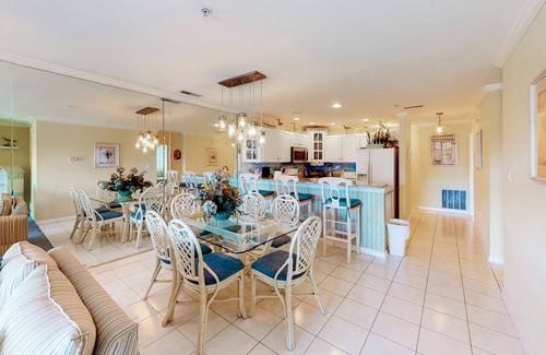 Heron Harbour Isle Condo | Sunny Condo w/Private Balcony, Free WiFi, Shared Pools, Tennis Court, and A/C