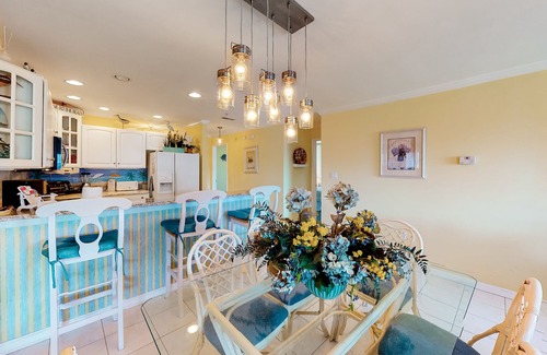 Heron Harbour Isle Condo | Sunny Condo w/Private Balcony, Free WiFi, Shared Pools, Tennis Court, and A/C