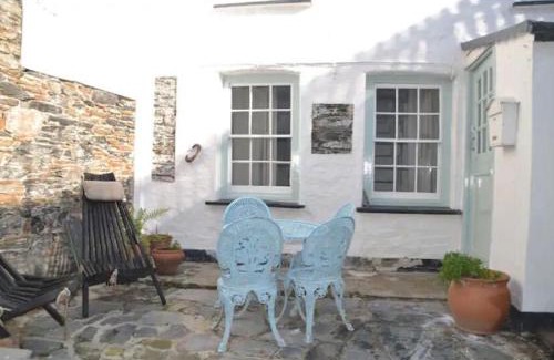 Port Isaac House | Sunny Corner