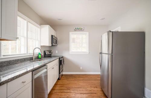 Church Street House | Sunny & Cozy Eastpoint Stay - 15 Mins from Airport