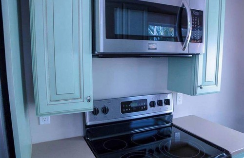 Gulfport House | (Sunny) Days of Our Lives | Includes Pool, BBQ and Bikes!