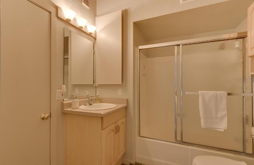 Lake Forest House | Sunny Daze at Dollar Point by Tahoe Getaways - Tahoe Classic w Open Floor Plan, Wood Fireplace, Close to Lake!