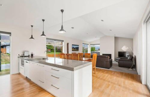 Wanaka House | Sunny Dreams