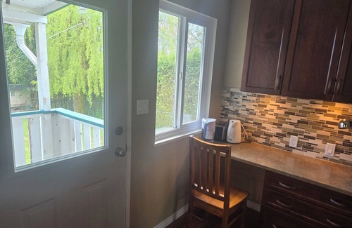 Fort Langley House | sunny eastate