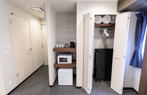 Sugamo Hotel | Sunny Fully equipped with Wifi Spacious family r/Toshima-ku Tokyo