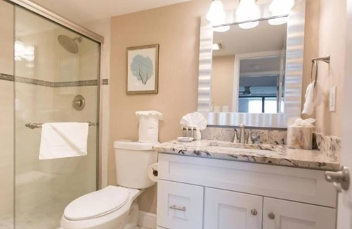 Sanibel Hotel | Sunny Gulf Retreat | Beach Access, Nature Trails & Nature Exploration