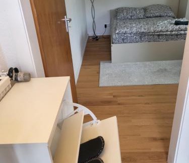 Bad Vilbel Apartment | Sunny Home