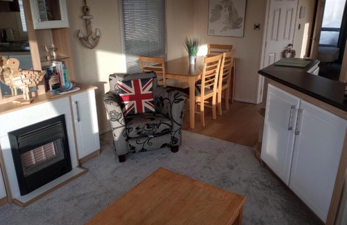 Hunstanton Apartment | Sunny Hunny Manor Park Caravan