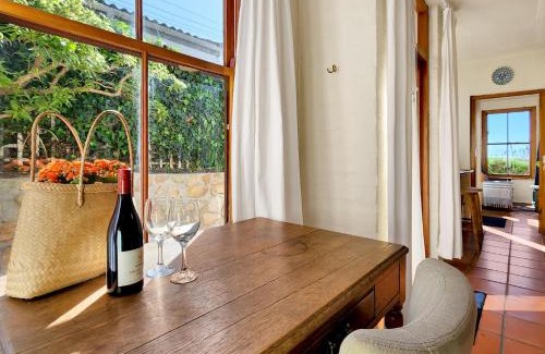 Kalk Bay Apartment | Sunny Kalk Bay Garden Cottage Walk to Harbour