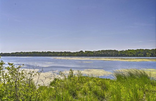 Montello Apartment | Sunny Lakefront Retreat Boat, Fish and Hike!
