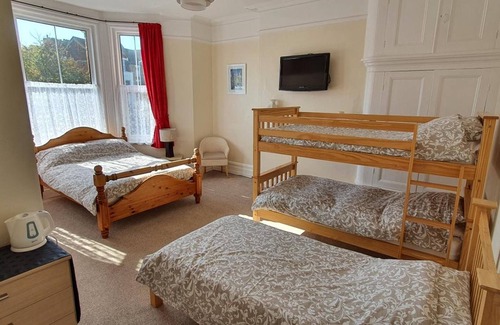 Folkestone House | Sunny Lodge Guest House