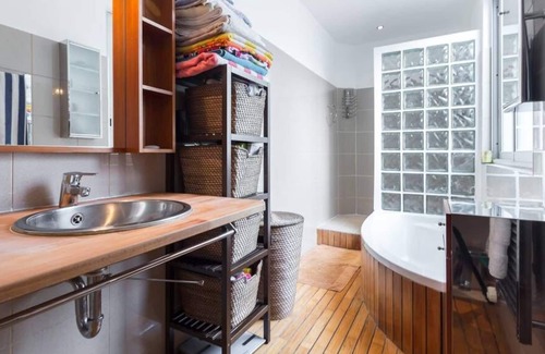 Cimiez Apartment | Sunny loft with amazing view! Walking everywhere!